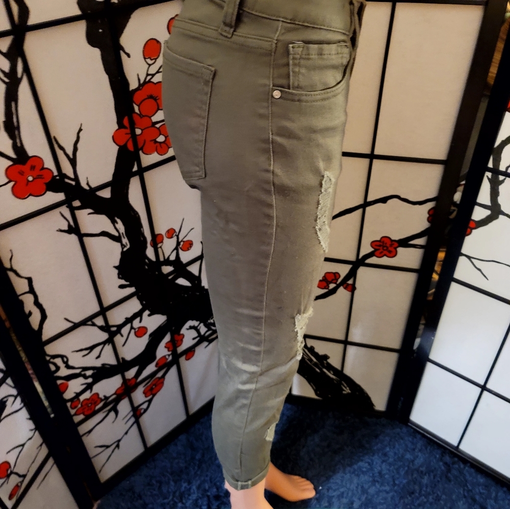 I & M PREMIUM JEANS/ROLLED CUFF/DISTRESSED - Picture 4 of 10